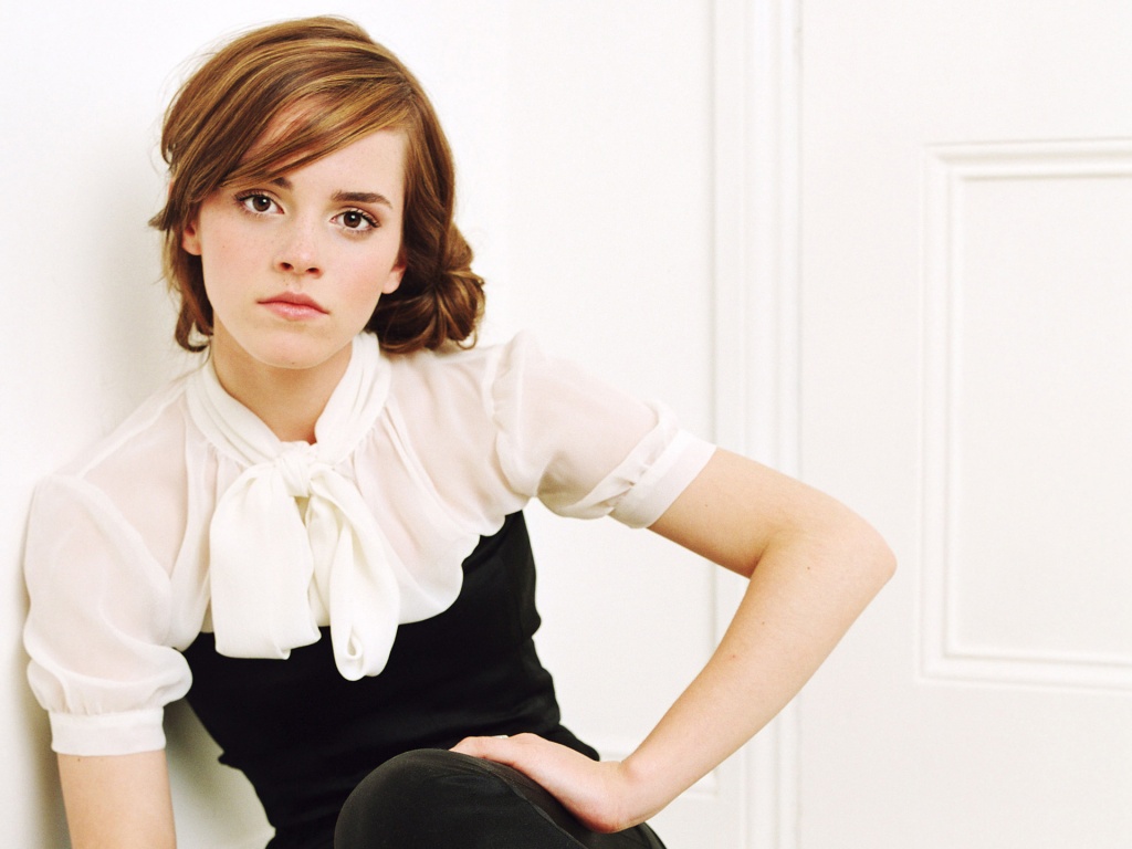 Emma Watson Stylish