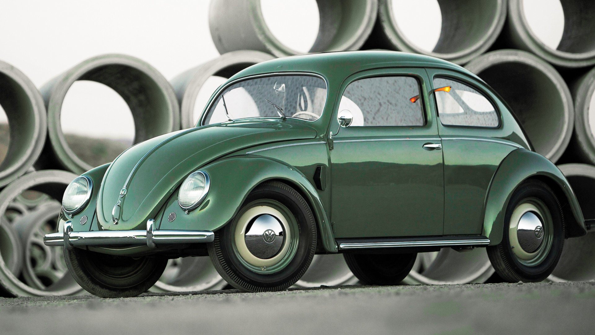 Vintage Volkswagon Beetle 113