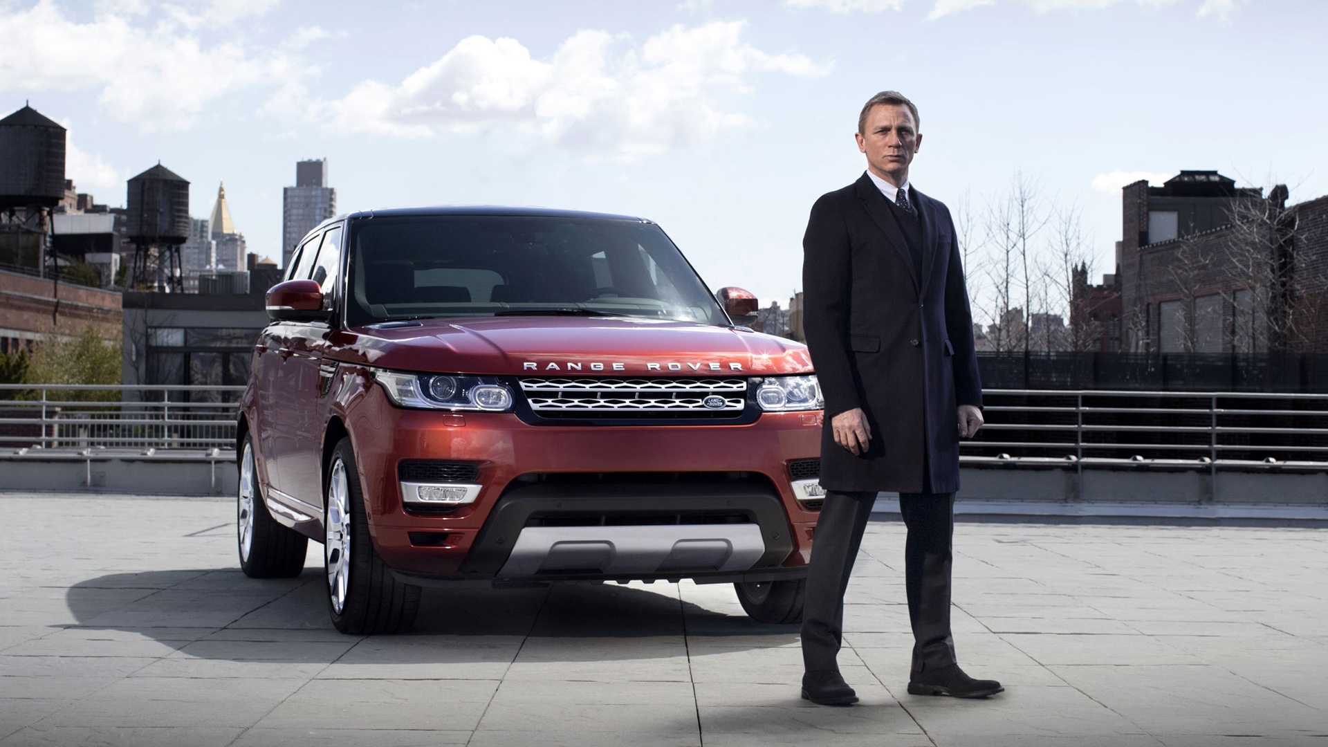 James Bond Range Rover Sport Wallpaper